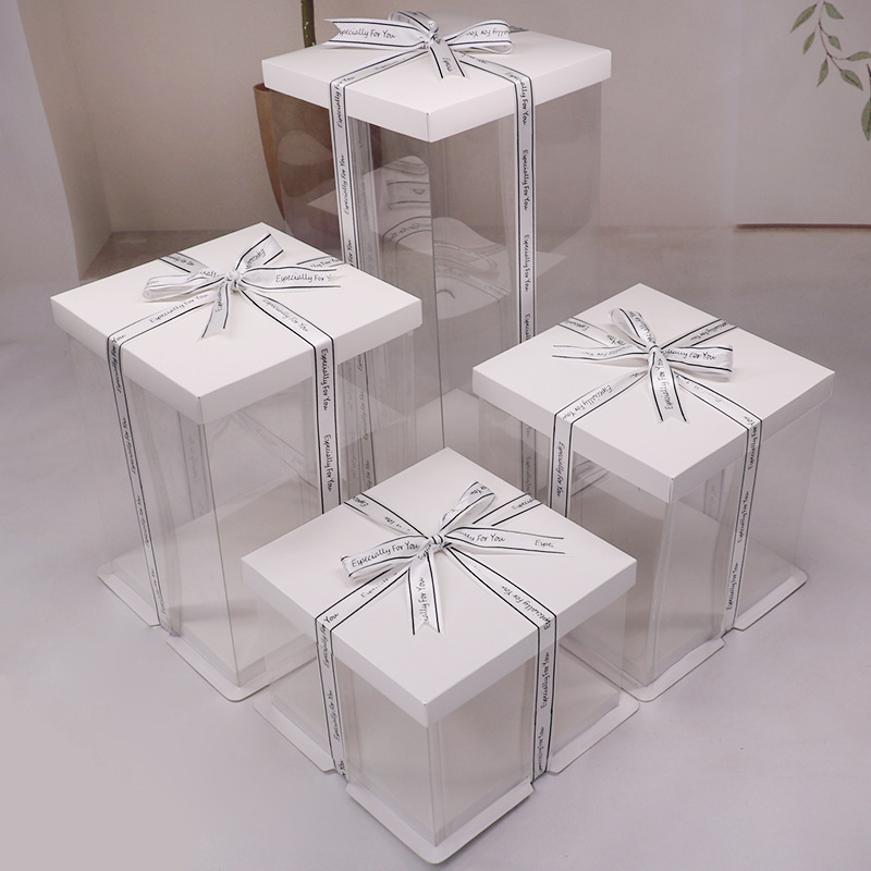 Boîte à gâteau d\'anniversaire transparente carrée